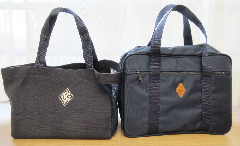 あるある2:防災頭巾バッグと小バッグ、間違えがち!?